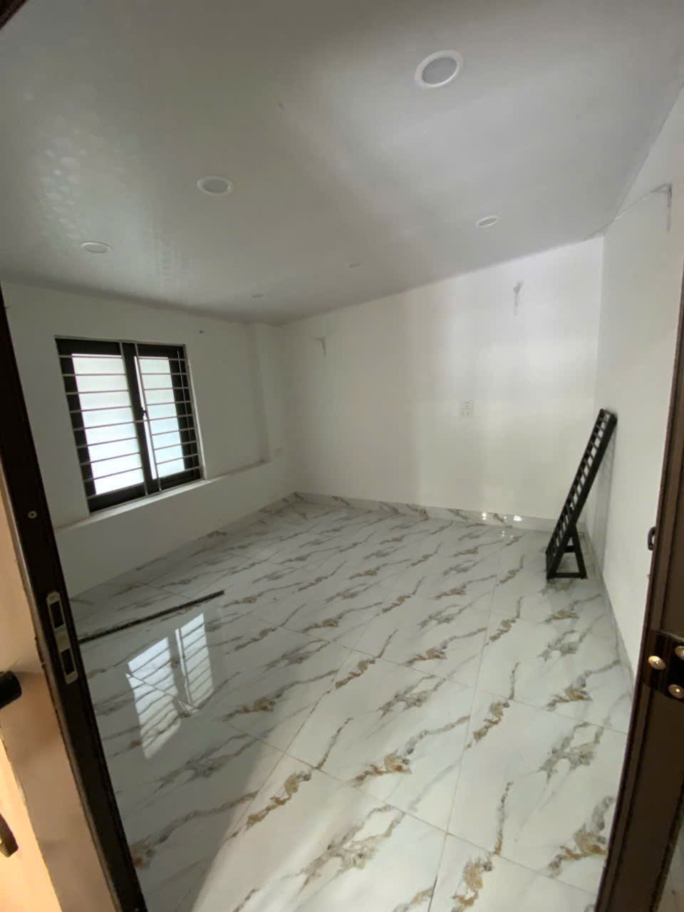 Cho thuê nhà mặt phố Sơn Tây – Phường Điện Biên, Ba Đình, Hà Nội