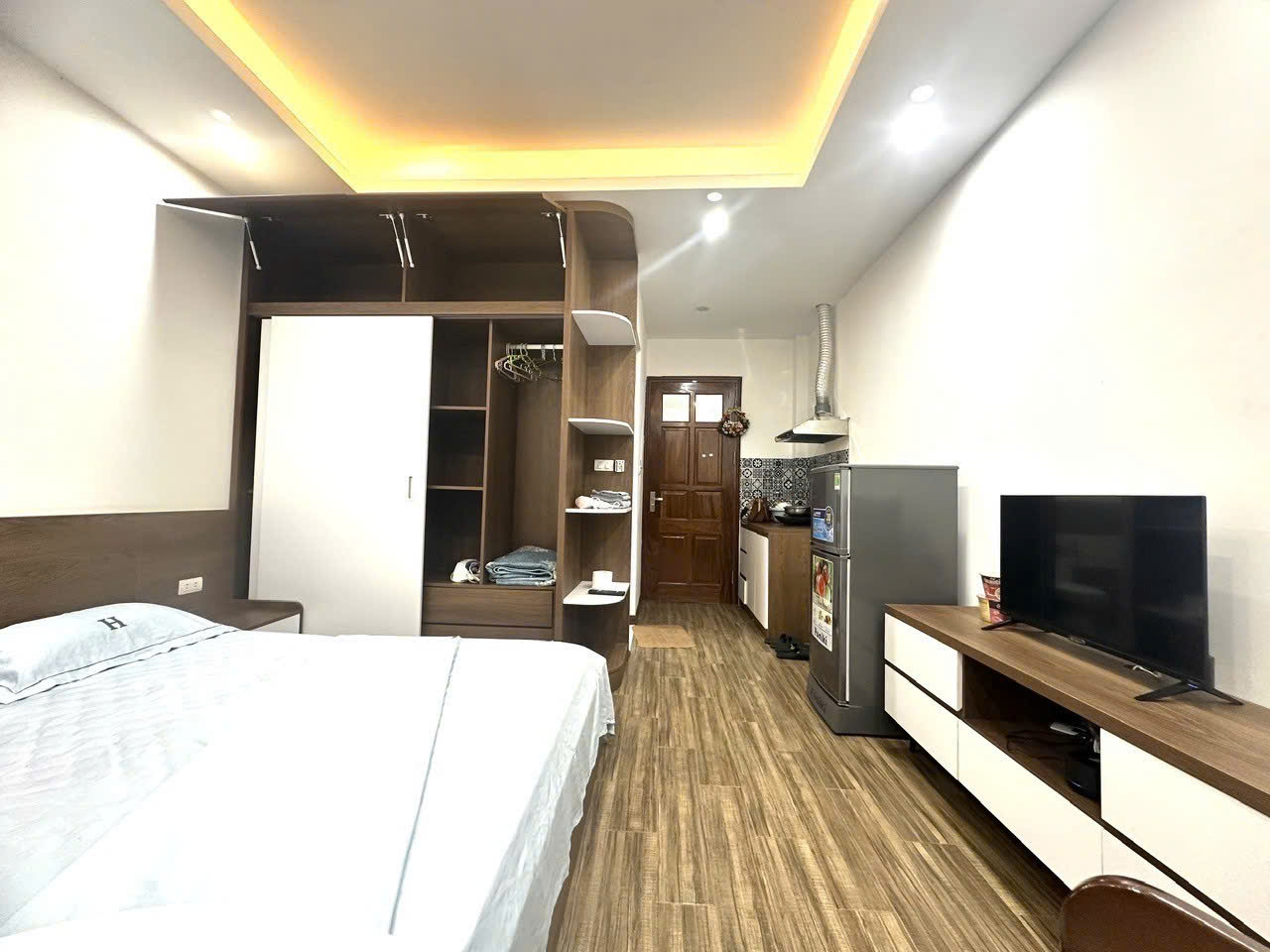 BÁN NHÀ GIÁP BÁT, HOÀNG MAI, 78 M2 , 6 TẦNG THANG MÁY, MẶT TIỀN 4 M, GIÁ 19,6 TỶ,