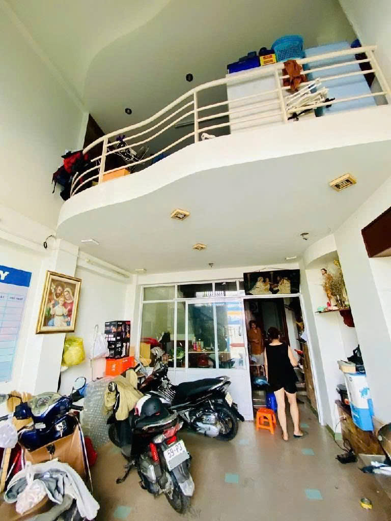 Nhà MTKD Trường Chinh, Q12: 4×14, 4 Tầng, 5PN, Kinh Doanh Sầm Uất – Nhỉnh 13 tỷ