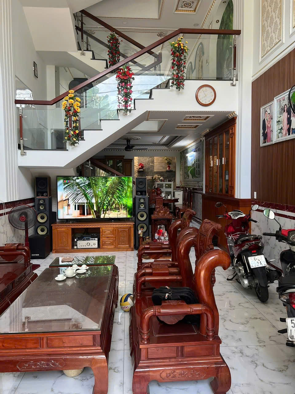 BÁN NHÀ ĐẸP KO TÌ VẾT – TRỆT LỬNG 3 LẦU ST – 1/ LÊ VĂN KHƯƠNG – HIỆP THÀNH Q12 – GIÁ CHỈ 7.8 TỶ