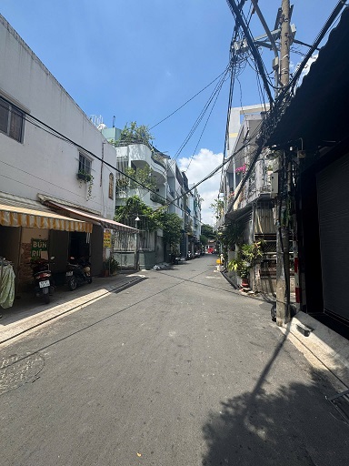 Nhà hẻm 7m thông Trịnh Đình Trọng – 6.57×20 Nở Hậu 8.23 – Hẻm Xe Hơi Thông – 3 Tầng giá 12.9 tỷ tl
