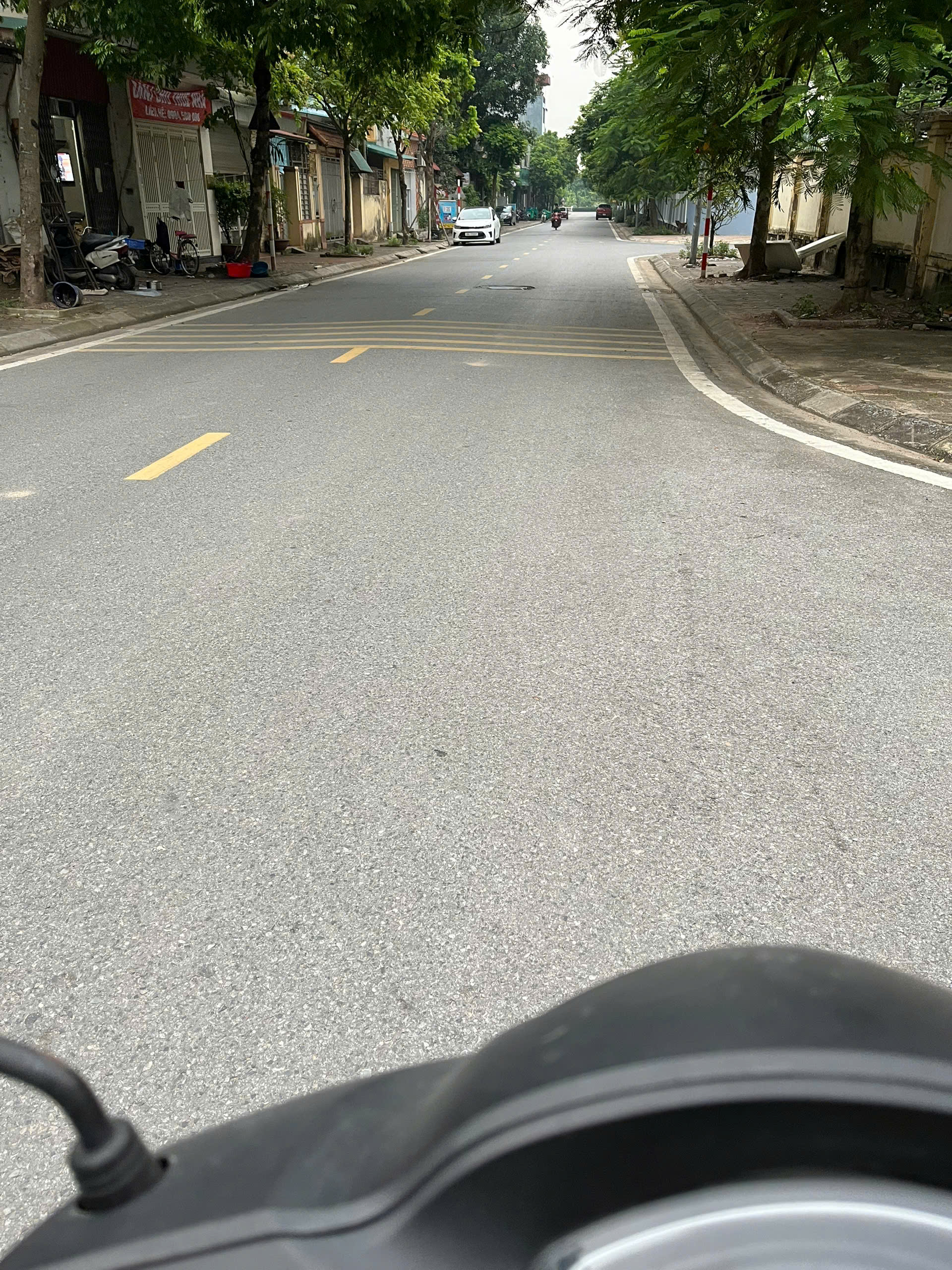 BÁN 90 m ĐẤT MẶT PHỐ CHU HUY MÂN – VỊ TRÍ KINH DOANH ĐỈNH CAO