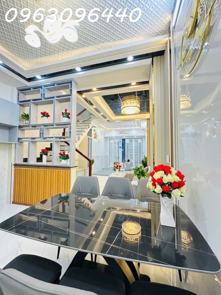Bán Gấp Nhà Hẻm Huỳnh Tấn Phát, Nhà Bè: 4 Tầng, 4PN, 52m2, Sổ Đỏ, Giá Chỉ 6.4Ty