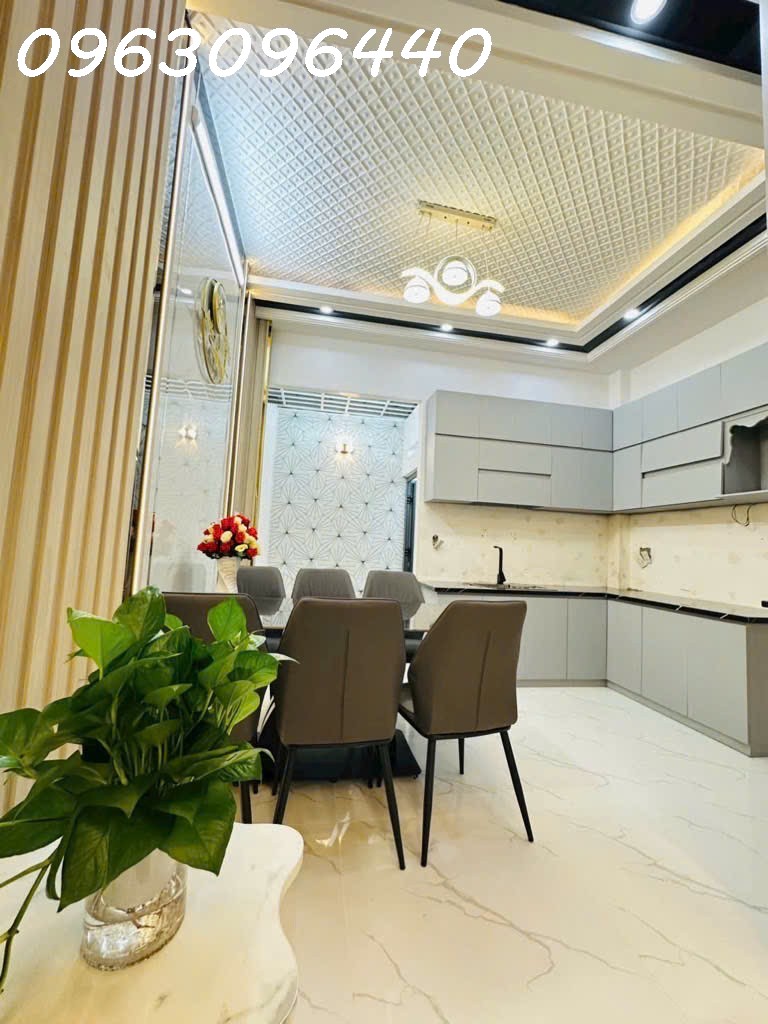 Bán Gấp Nhà Hẻm Huỳnh Tấn Phát, Nhà Bè: 4 Tầng, 4PN, 52m2, Sổ Đỏ, Giá Chỉ 6.4Ty