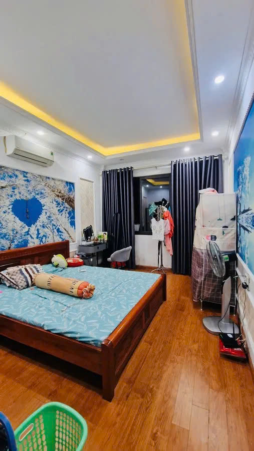 NHÀ ĐẸP Ô TÔ VÀO NHÀ Phố Nguyễn Văn Linh 31m2 X 5 tầng, mặt tiền 3.5m, 6.75 tỷ Long Biên.