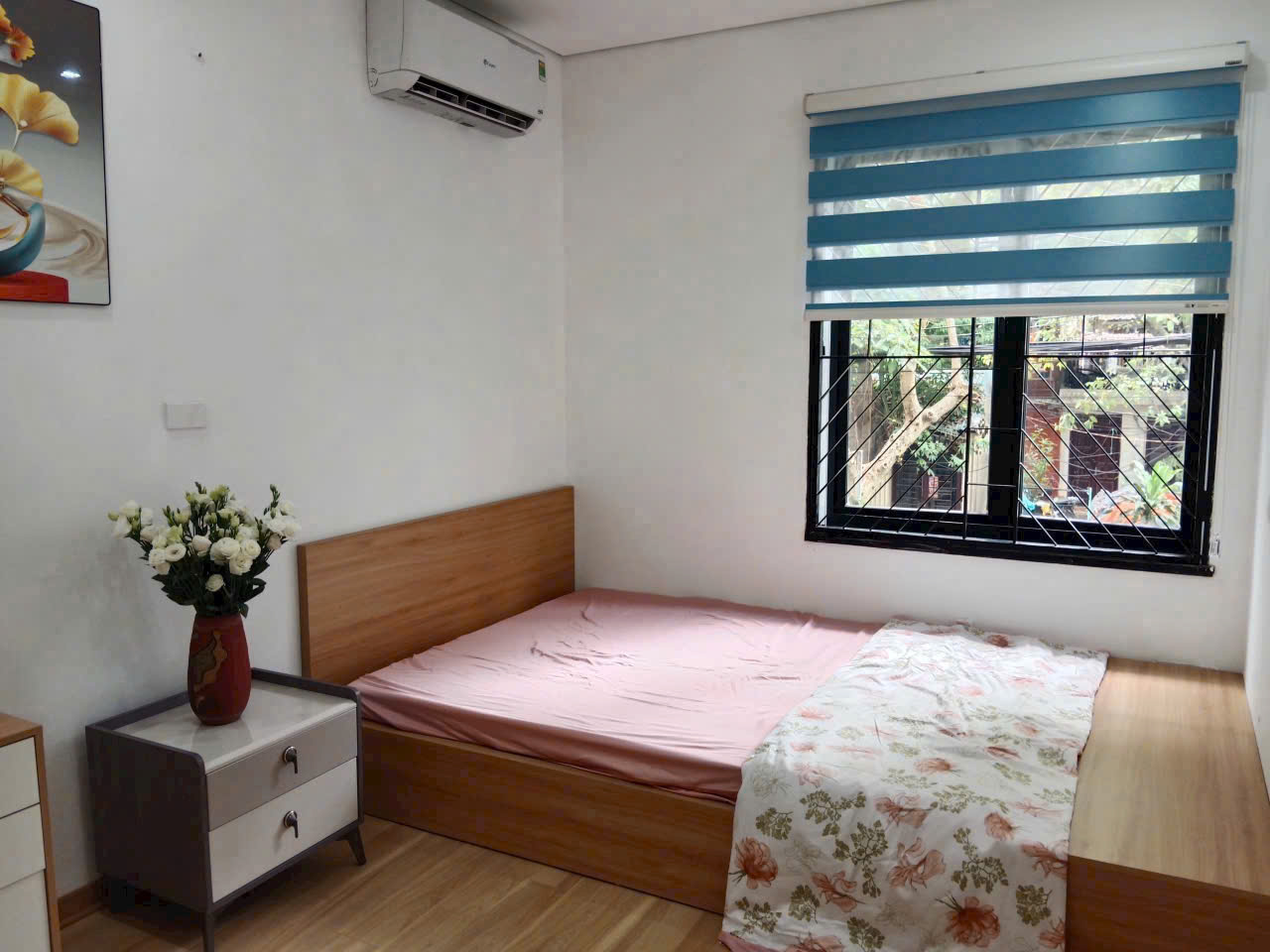 Căn tập thể phố Thọ Lão Hai Bà Trưng dt 120m2 giá chỉ có 2,25 tỷ nhà đẹp long lanh