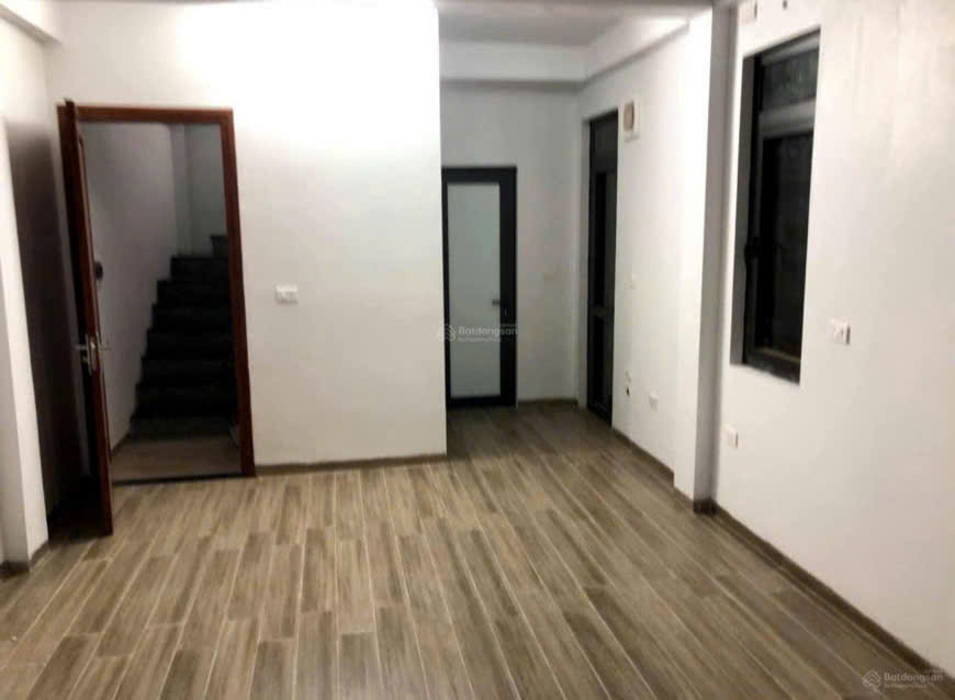 Chính Chủ Cho Thuê Nhà 2 Tầng – 2 Mặt Tiền – Phố Trần Hưng Đạo