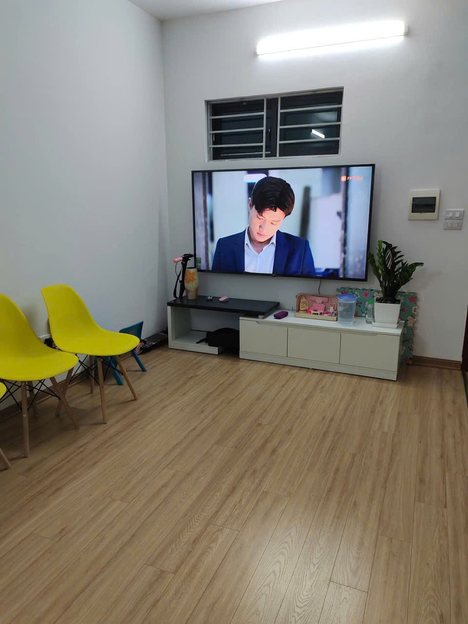 CHO THUÊ CĂN HỘ 2PN 2WC FULL ĐỒ TẠI VP6 LINH ĐÀM