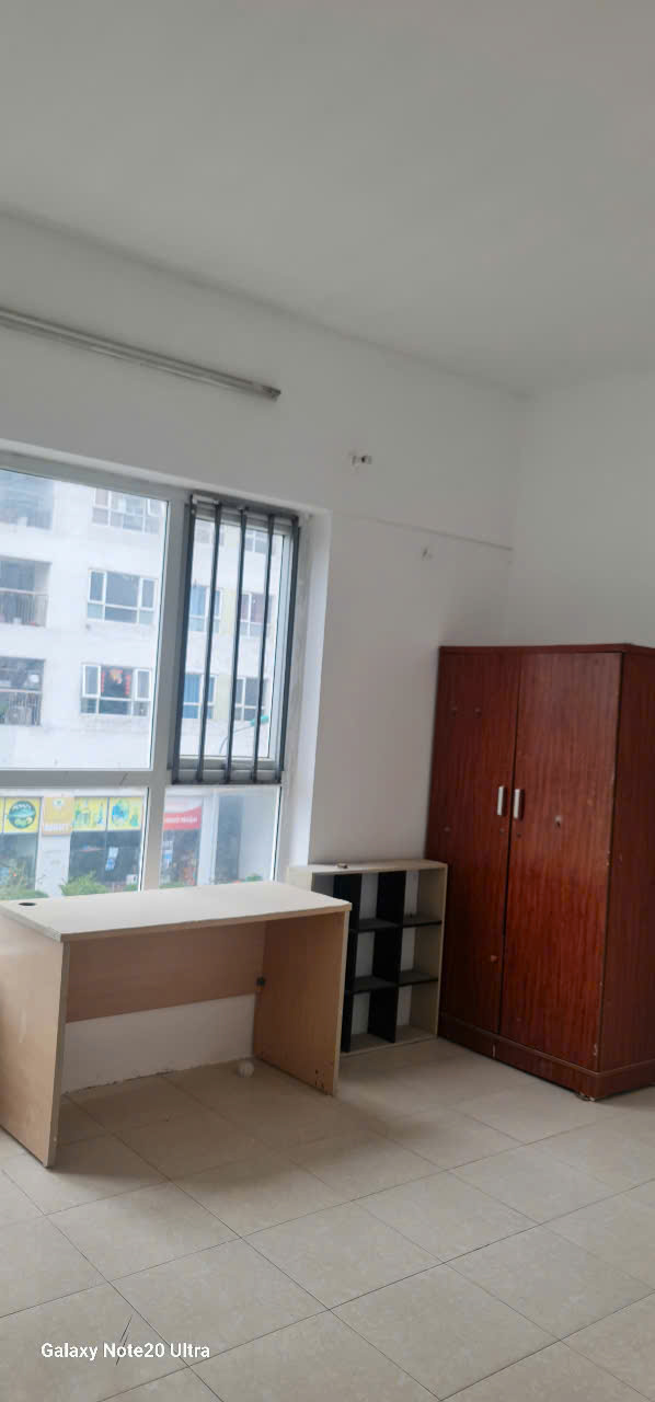 Cần cho thuê gấp căn hộ rộng rãi, thoáng mát tại chung cư 103 Văn Quán