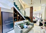 Nhà Quận 1- mặt tiền Phường Tân Định- xe hơi trong nhà 60m2 cao 3 Tầng NT sịn: 18 Tỷ. VŨ 0933910039