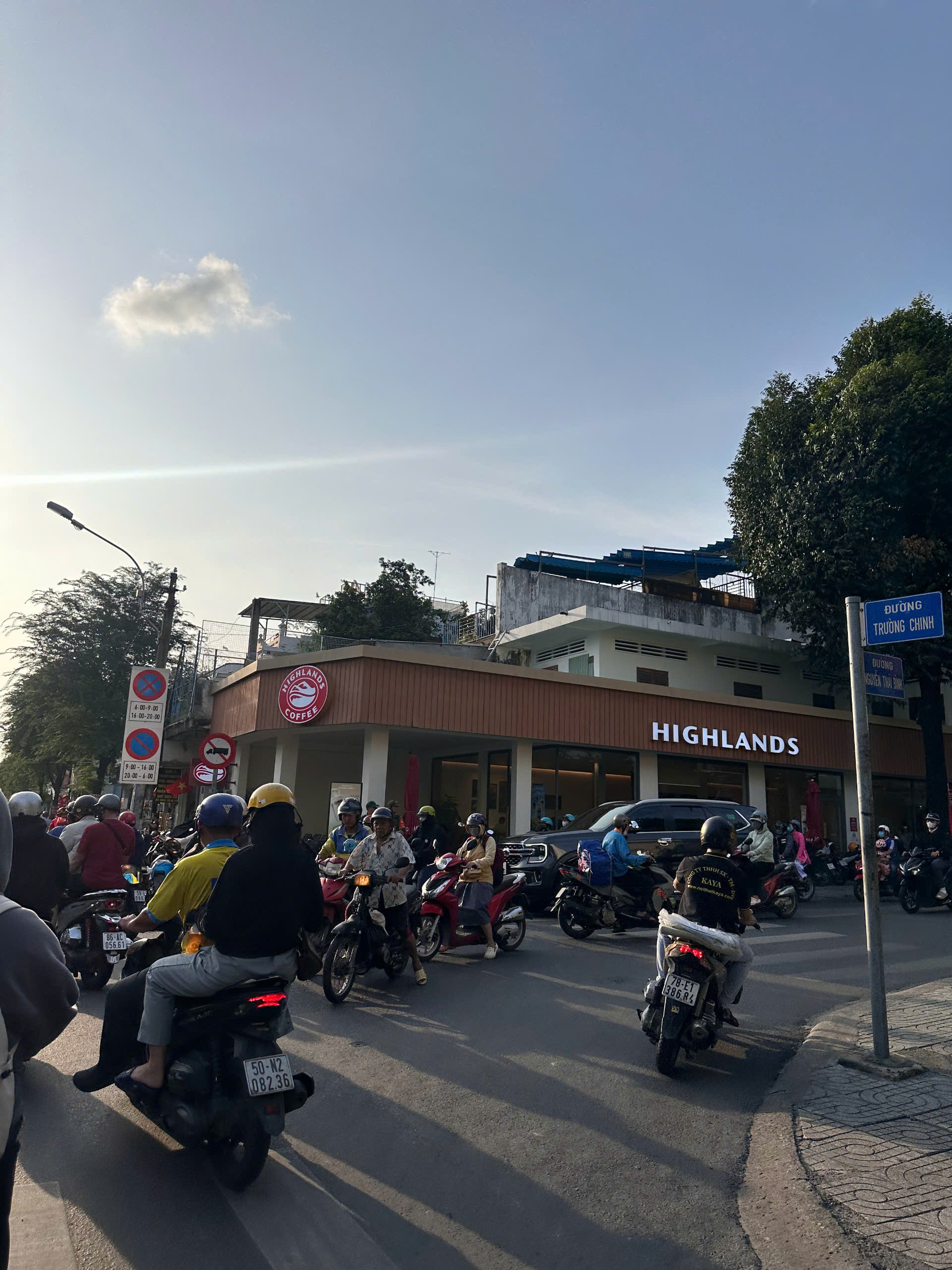 Giảm SỐC 5 tỷ Nhà Mặt tiền 146 Bis Trường Chinh, P12, Tân Bình dòng tiền 50tr/tháng.