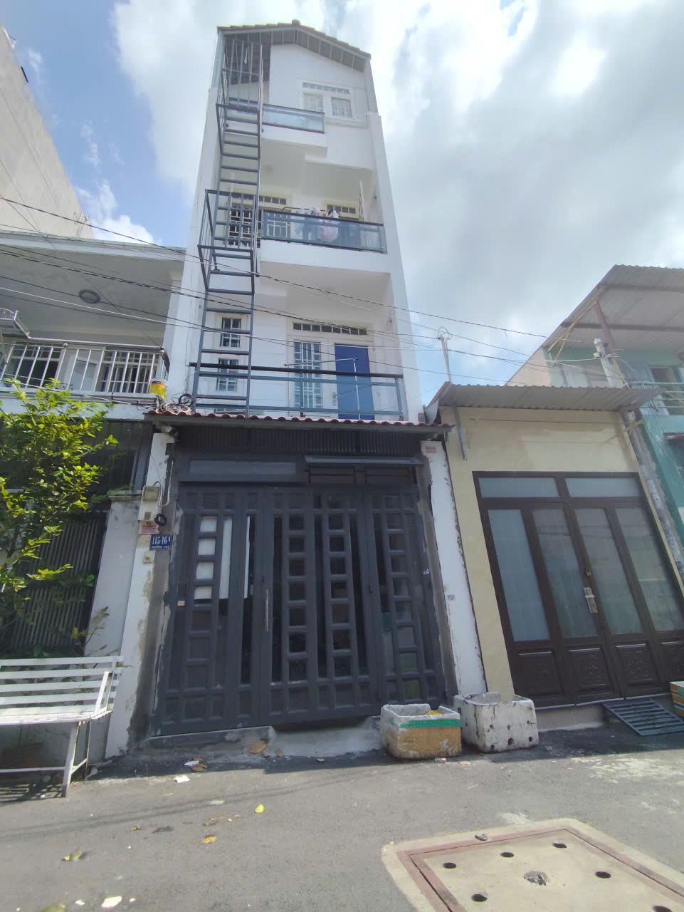 Chính Chủ Cần Bán Gấp Hai Căn Hẻm Tại Tăng Nhơn Phú A, Thủ Đức