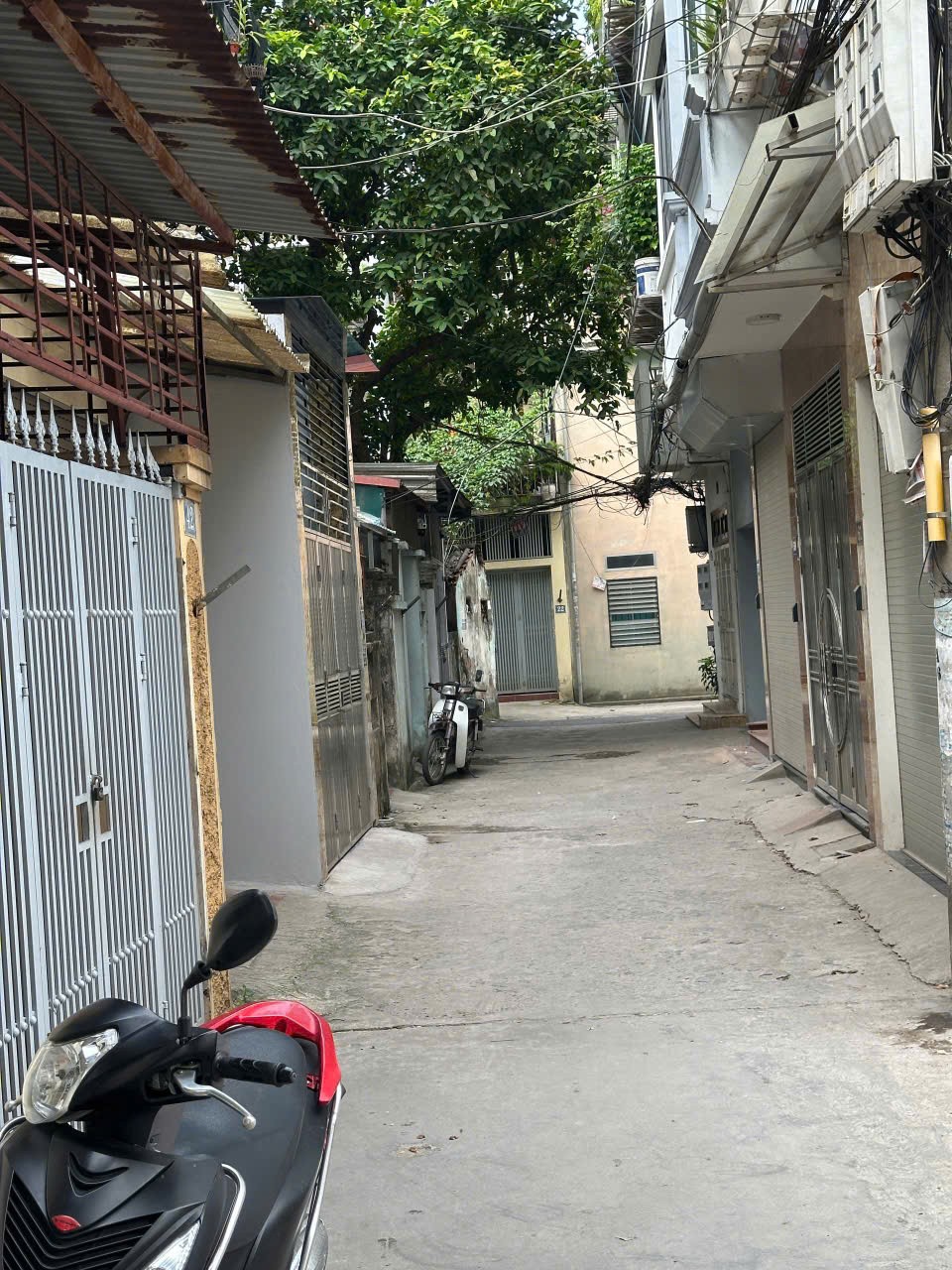 LÔ ĐẤT VỊ TRÍ ĐẸP – GIÁ TỐT CHÍNH CHỦ cần bán nhanh lô đất tại quận Long Biên, Tp Hà Nội