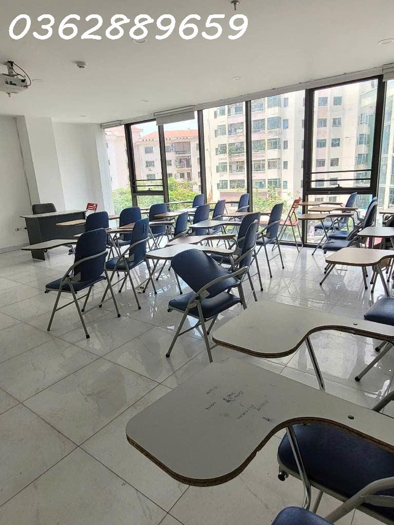 TRUNG TÂM CẦU GIẤY_MẶT PHỐ _100M 10 TẦNG THANG MÁY,VỈA HÈ 8M . HIẾM NHÀ BÁN.GIÁ HỢP LÝ:88 TỶ