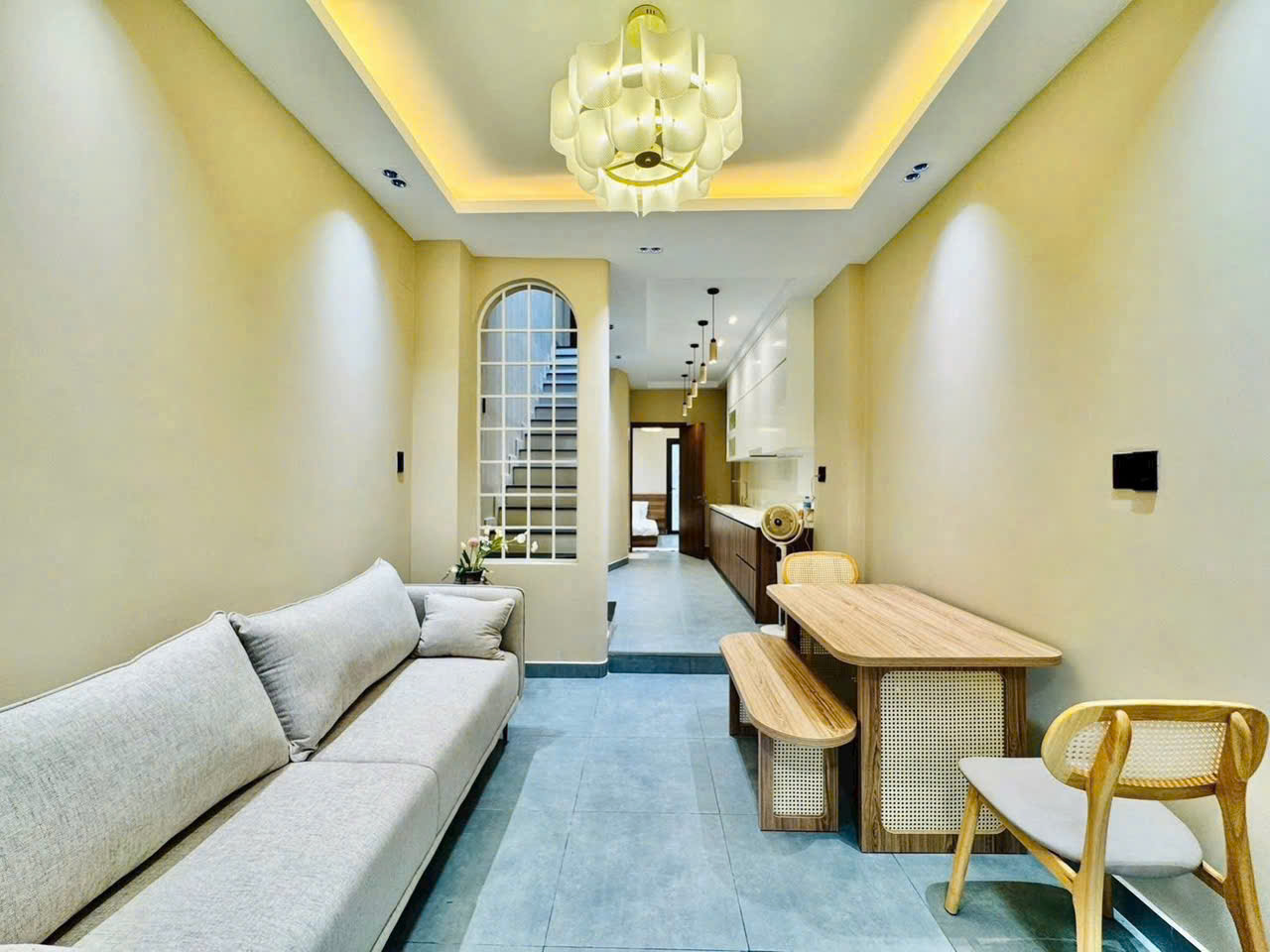 NHÀ ĐẸP 4 TẦNG ( 4 x 11 ) – HẼM XE HƠI 6M – GẦN NGÃ 4 PHÚ NHUẬN – KHU PHAN XÍCH LONG – 10 TỶ 380 ( TL )