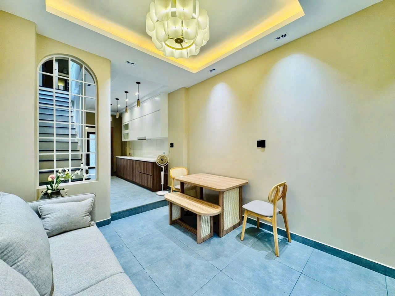 NHÀ ĐẸP 4 TẦNG ( 4 x 11 ) – HẼM XE HƠI 6M – GẦN NGÃ 4 PHÚ NHUẬN – KHU PHAN XÍCH LONG – 10 TỶ 380 ( TL )
