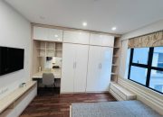 Căn hộ có ban công, thoáng sáng, phù hợp gia đình trẻ hoặc để ở lâu dài tại goldmark city 136 hồ tùng mậu
