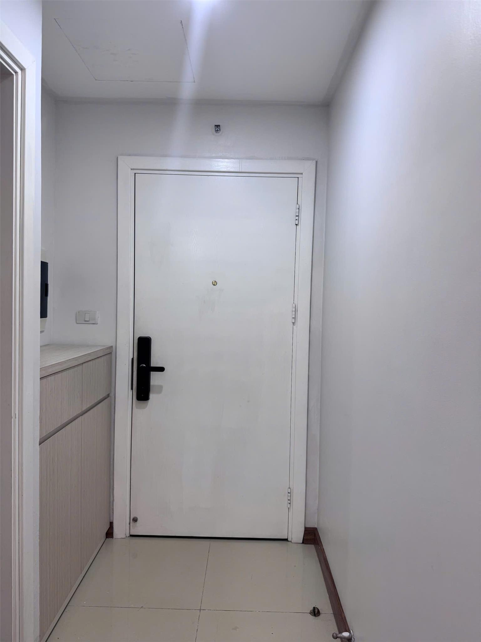 Căn hộ có ban công, thoáng sáng, phù hợp gia đình trẻ hoặc để ở lâu dài tại goldmark city 136 hồ tùng mậu