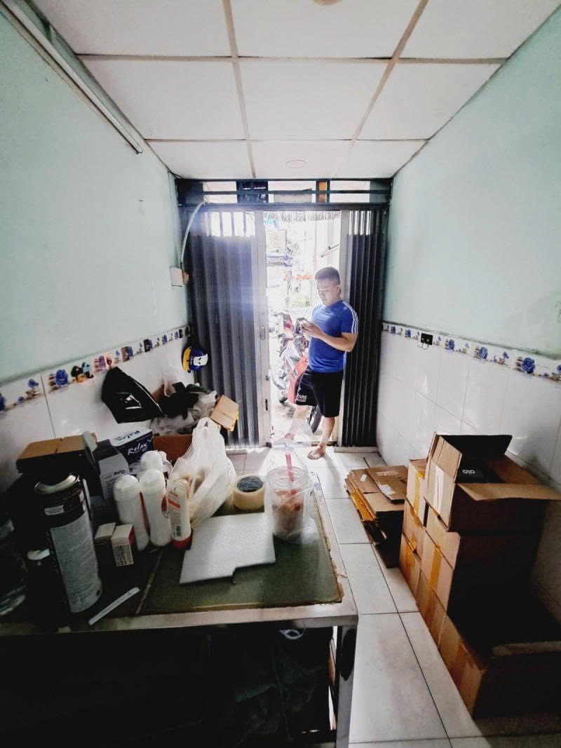 CHỐT NGAY KẺO LỠ ! CHỈ 1.1 TỶ – NHÀ NGAY ĐẦM SEN, LẠC LONG QUÂN, Q.11 TP HCM – HẺM XE HƠI ĐẬU CỬA – THU NHẬP 2.5 TRIỆU/THÁNG ! CƠ HỘI NGÀN NĂM CÓ MỘT !
