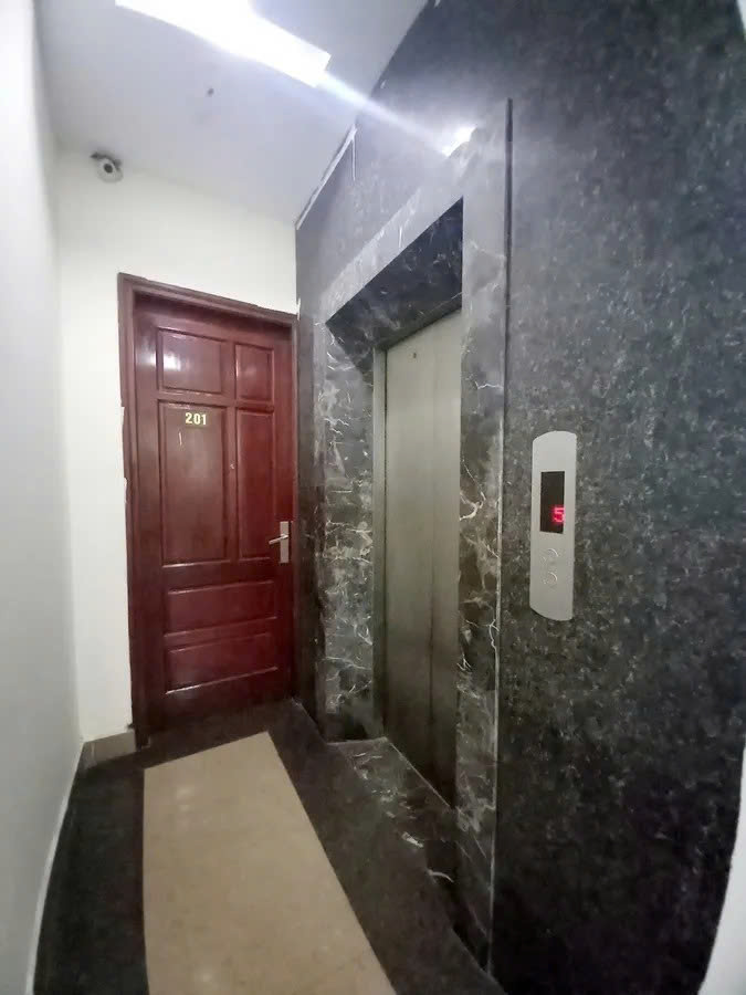 Bán gấp Toà Building 9 tầng mặt phố Trần Bình, 46 Tỷ, 80m², 9 Tầng, MT 5m