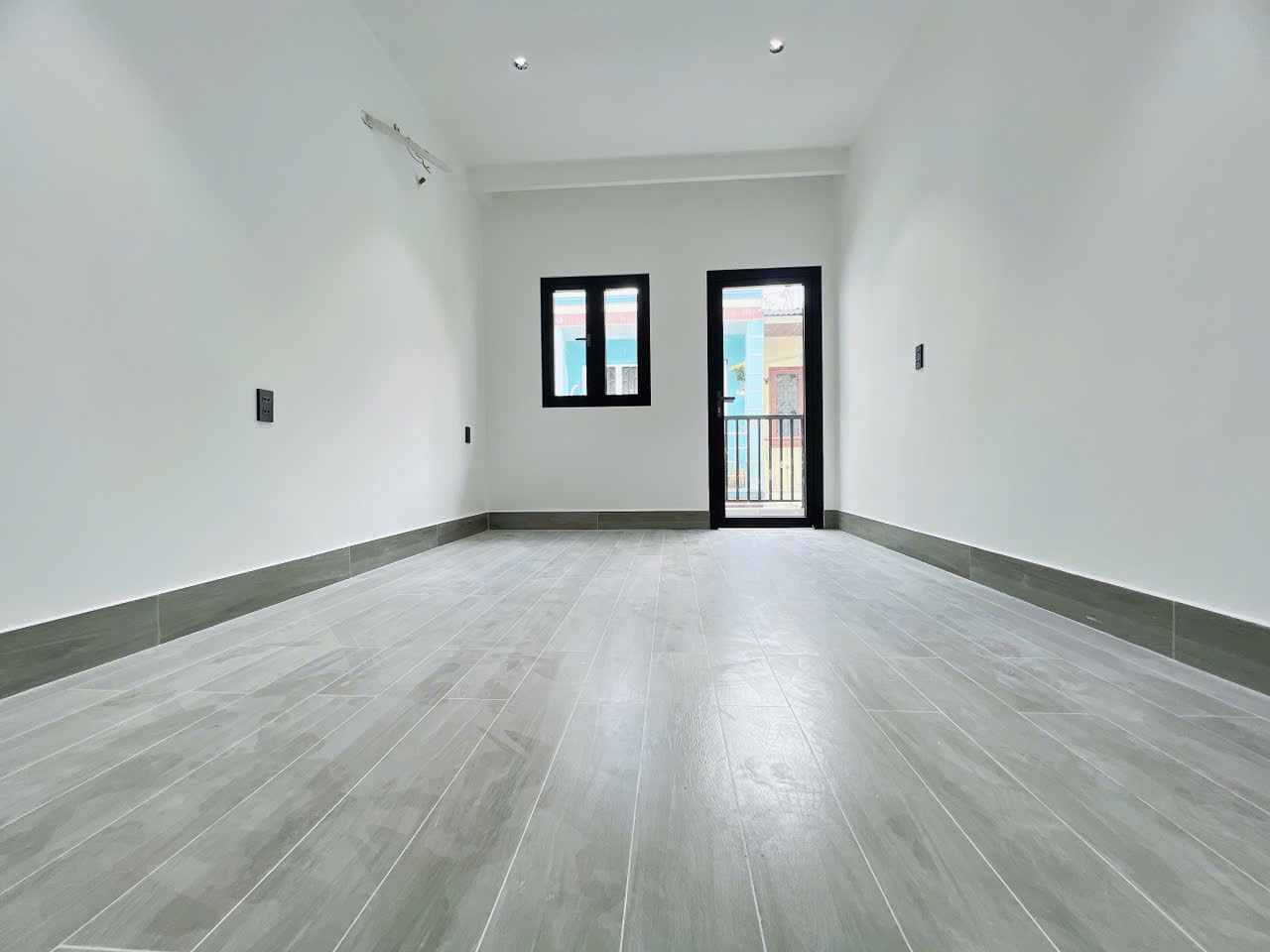 SÁT MẶT TIỀN HOÀNG DIỆU Q4 DIỆN TÍCH SD 63 M2 CÓ 4 TỶ