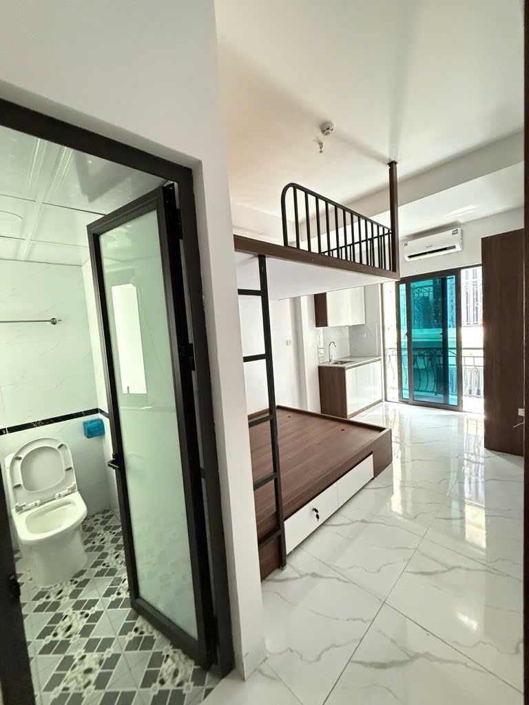 Bán tòa CHDV 6 tầng phố Quan Hoa, Cầu Giấy, ngay gần phố, dòng tiền ổn định, 37m, 10 tỷ