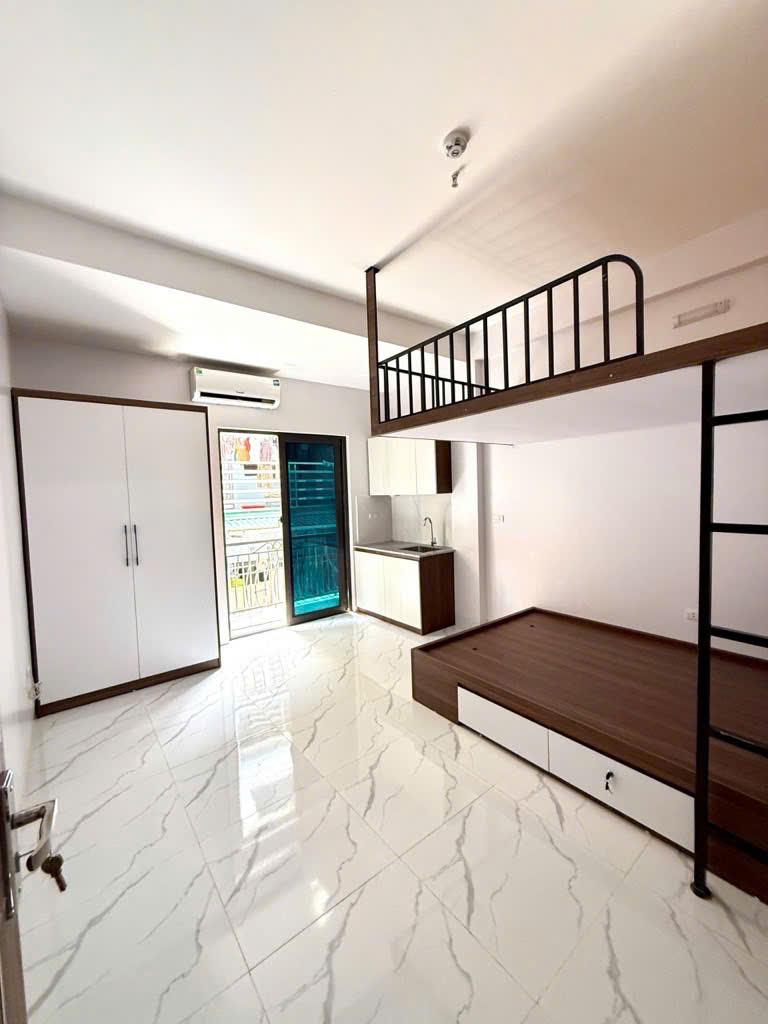Bán tòa CHDV 6 tầng phố Quan Hoa, Cầu Giấy, ngay gần phố, dòng tiền ổn định, 37m, 10 tỷ