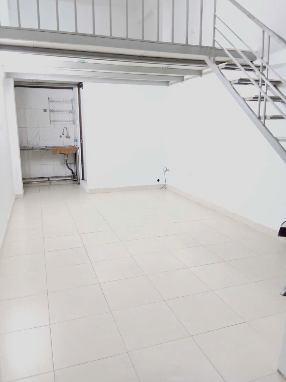 CHÍNH CHỦ CHO THUÊ PHÒNG TRỌ 32M2 TẠI NGÕ 245 ĐỊNH CÔNG, QUẬN HOÀNG MAI, HÀ NỘI