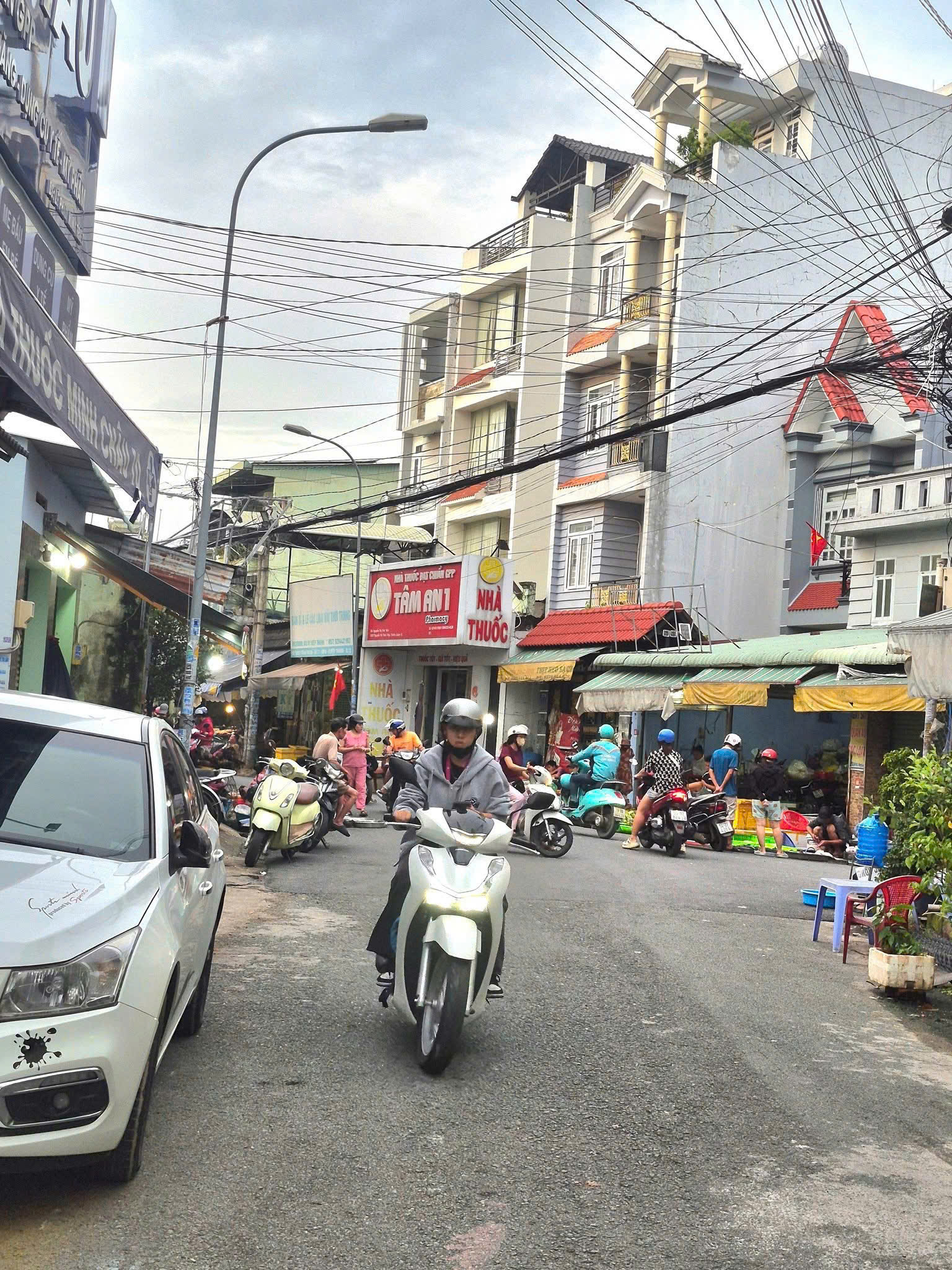 BÁN NHÀ MẶT TIỀN NGUYỄN THỊ THƠI (HT18 CŨ), Q12 – GIÁ CHỈ 6,3 TỶ