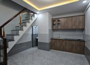 NGAY SÁT MẶT TIỀN CHỢ TÂN QUY Q7 BÁN 1 LÚC 3 CĂN NHÀ TỔNG DIỆN TÍCH NGANG 11.5 DÀI 7.5 M CÓ 6 TỶ