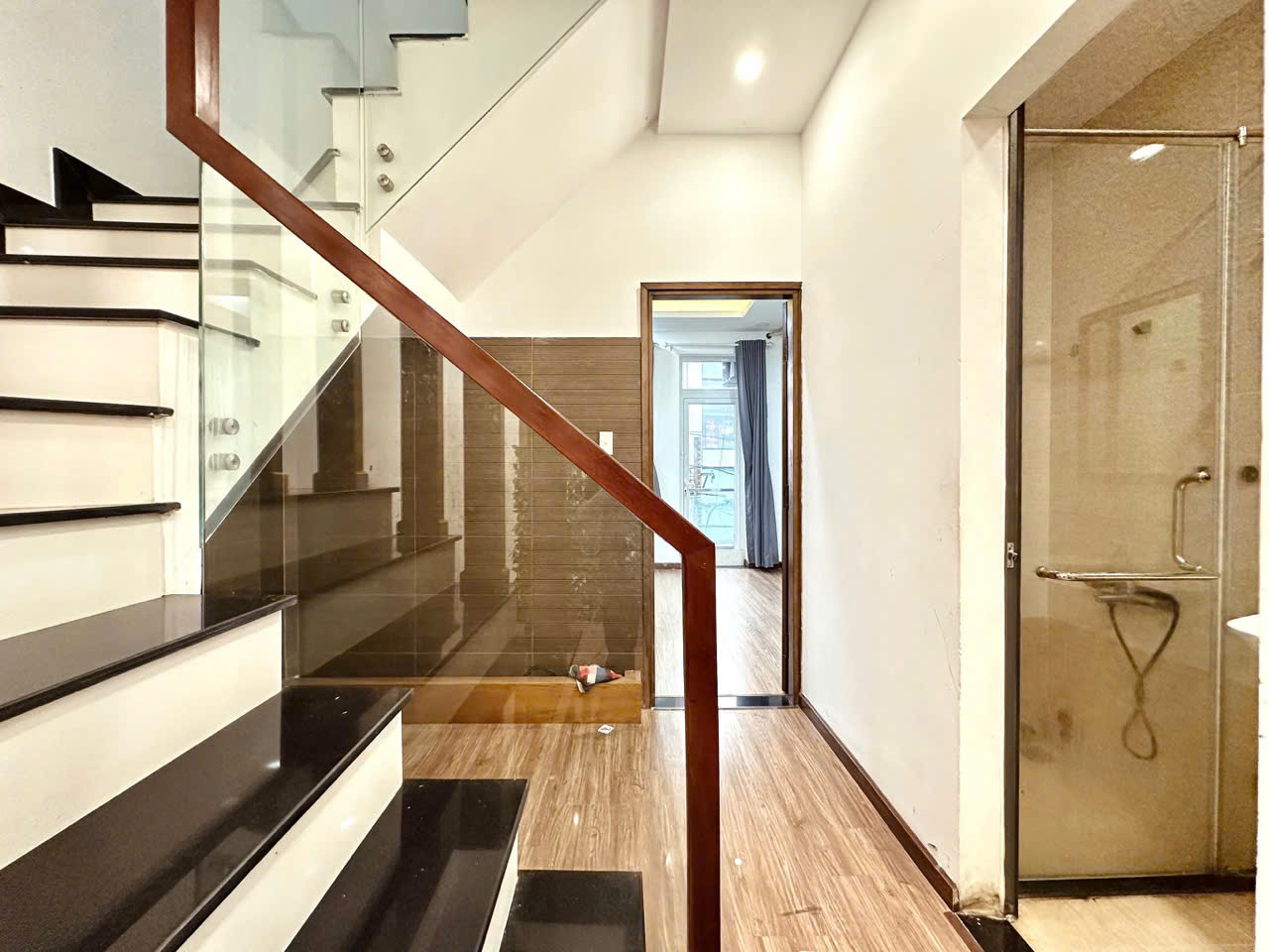 SIÊU HIẾM – MẶT TIỀN KINH DOANH – CHÍNH CHỦ – 5 TẦNG – BTCT HOÀN CÔNG ĐỦ – GIÁ 8 TỶ X – TL