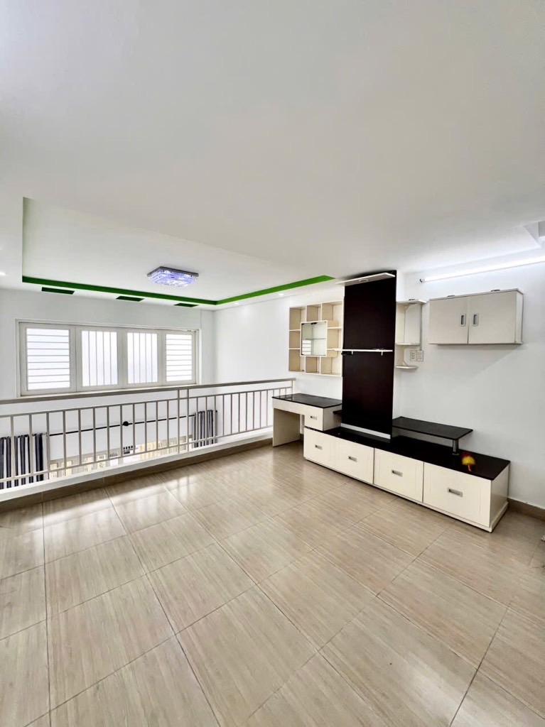 Bán nhà 4 tầng đẹp 36m2 (4×9), Hẻm xe tải Lê Văn Quới, Gần Ngã Tư Bốn Xã, chỉ hơn 4 tỷ