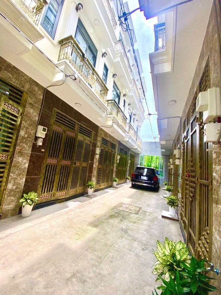 Bán nhà 4 tầng đẹp lung linh, 4PN-3WC, 26m² (3.2×8), hẻm 4m, gần Aeon Tân Phú, hơn 2 tỷ