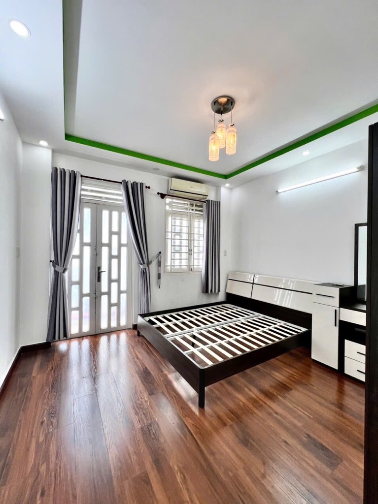 Bán nhà 4 tầng đẹp 36m2 (4×9), Hẻm xe tải Lê Văn Quới, Gần Ngã Tư Bốn Xã, chỉ hơn 4 tỷ