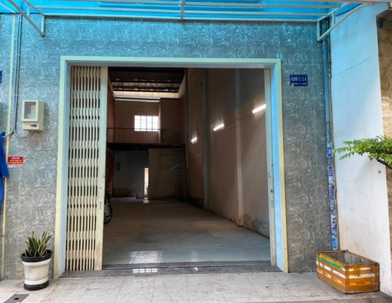 Bán Đất Tặng Nhà 2 Mặt Hẻm Oto Giáp Sân Bay TSN 64m² Giá Tiểu Học 3,99