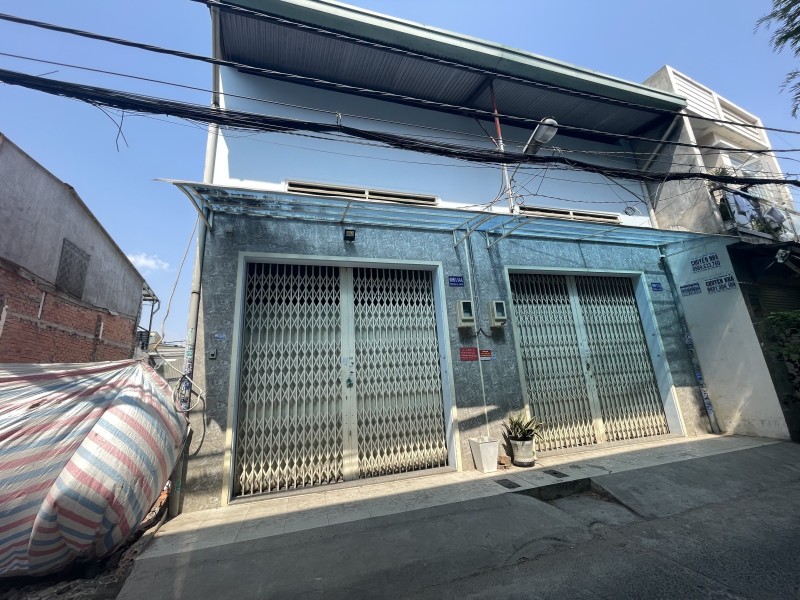 Bán Đất Tặng Nhà 2 Mặt Hẻm Oto Giáp Sân Bay TSN 64m² Giá Tiểu Học 3,99