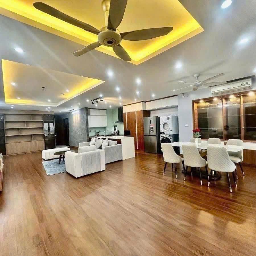 BÁN TÒA APARTMENT PHỐ TRỊNH CÔNG SƠN, TÂY HỒ – 205M² x 9T CÓ HẦM – DÒNG TIỀN 200TR/TH – GIÁ 140 TỶ