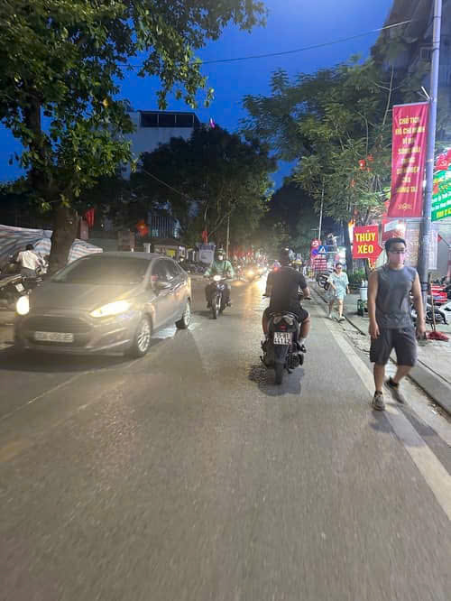 BÁN NHÀ NGÕ 164 ĐỘI CẤN 121M 4 TẦNG MT 6.4M GIÁ 31.5 TỶ 0336212066
