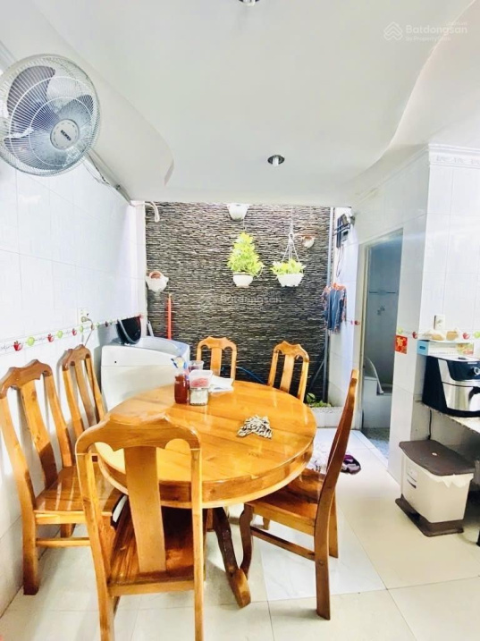 Hoà Bình – gần Đầm Sen – 5×14,8m – trệt 2 lầu – Nhà đẹp ở ngay – chủ bán gấp trong 2 tuần