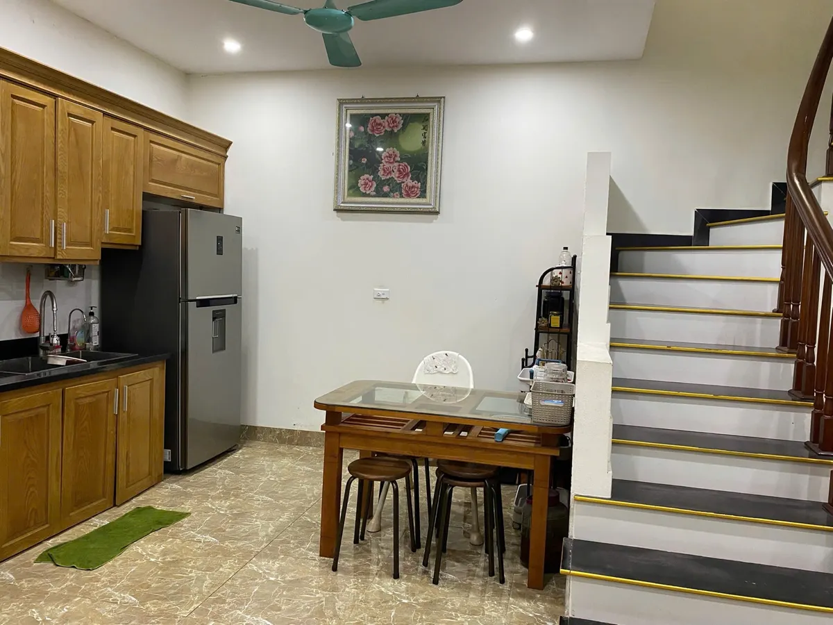 BÁN NHÀ RIÊNG Gia Quất 52.7m2 X 4 tầng MT8m, 9.15 Tỷ Long Biên Hà Nội.