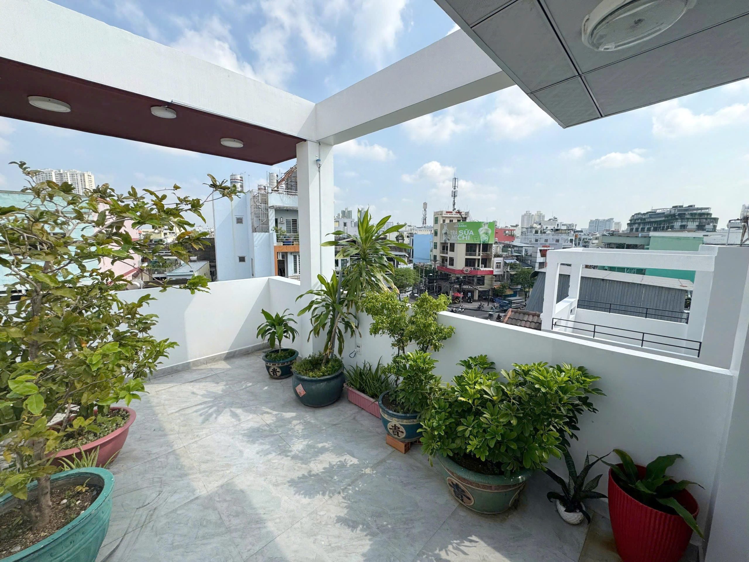 Nhà mặt tiền kinh doanh sát Tùng Thiện Vương P.Bình Đông