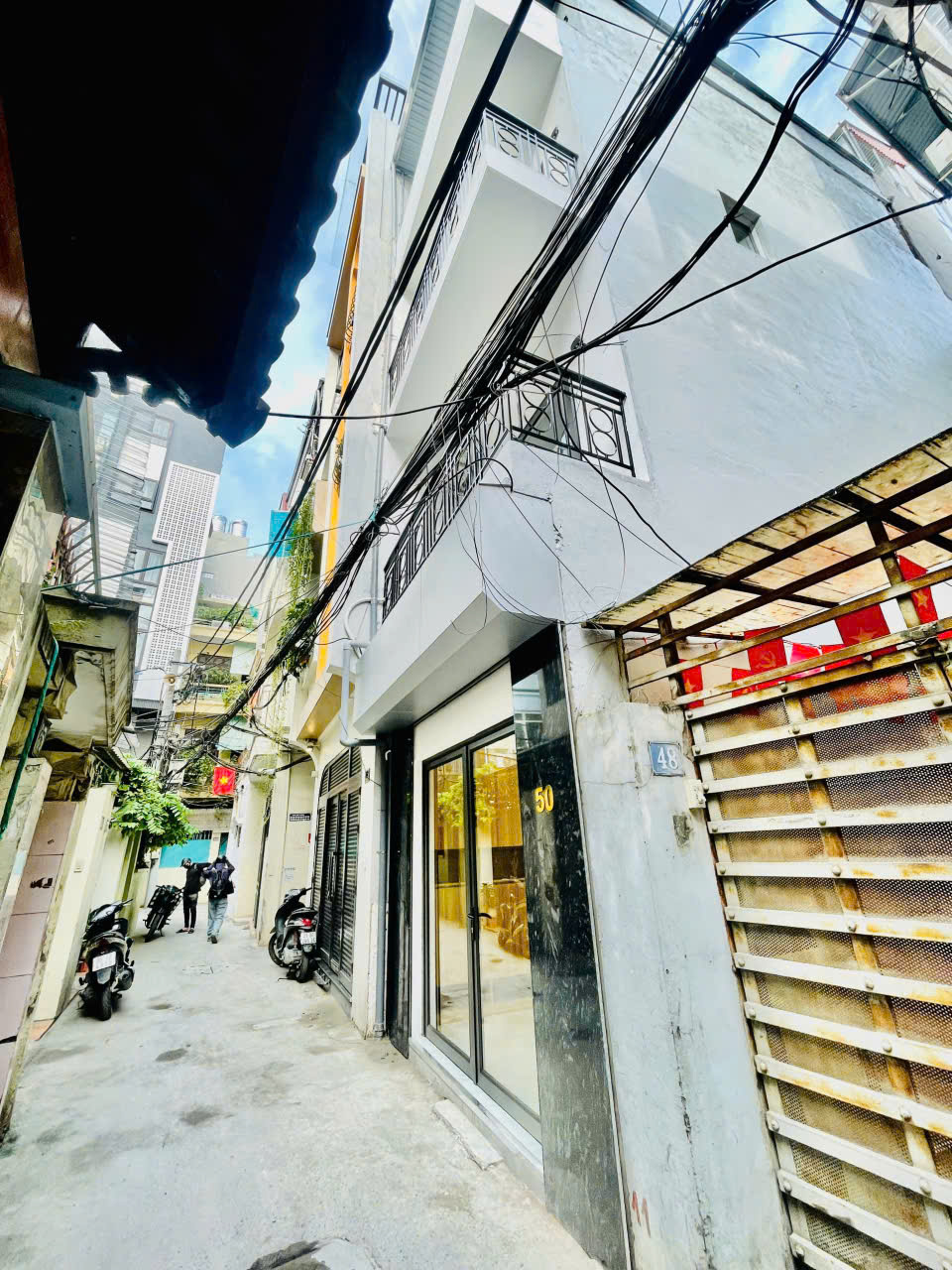 NHÀ CHÍNH CHỦ – GIÁ TỐT – Vị Trí Đẹp Tại Ngõ 242 Đường Láng