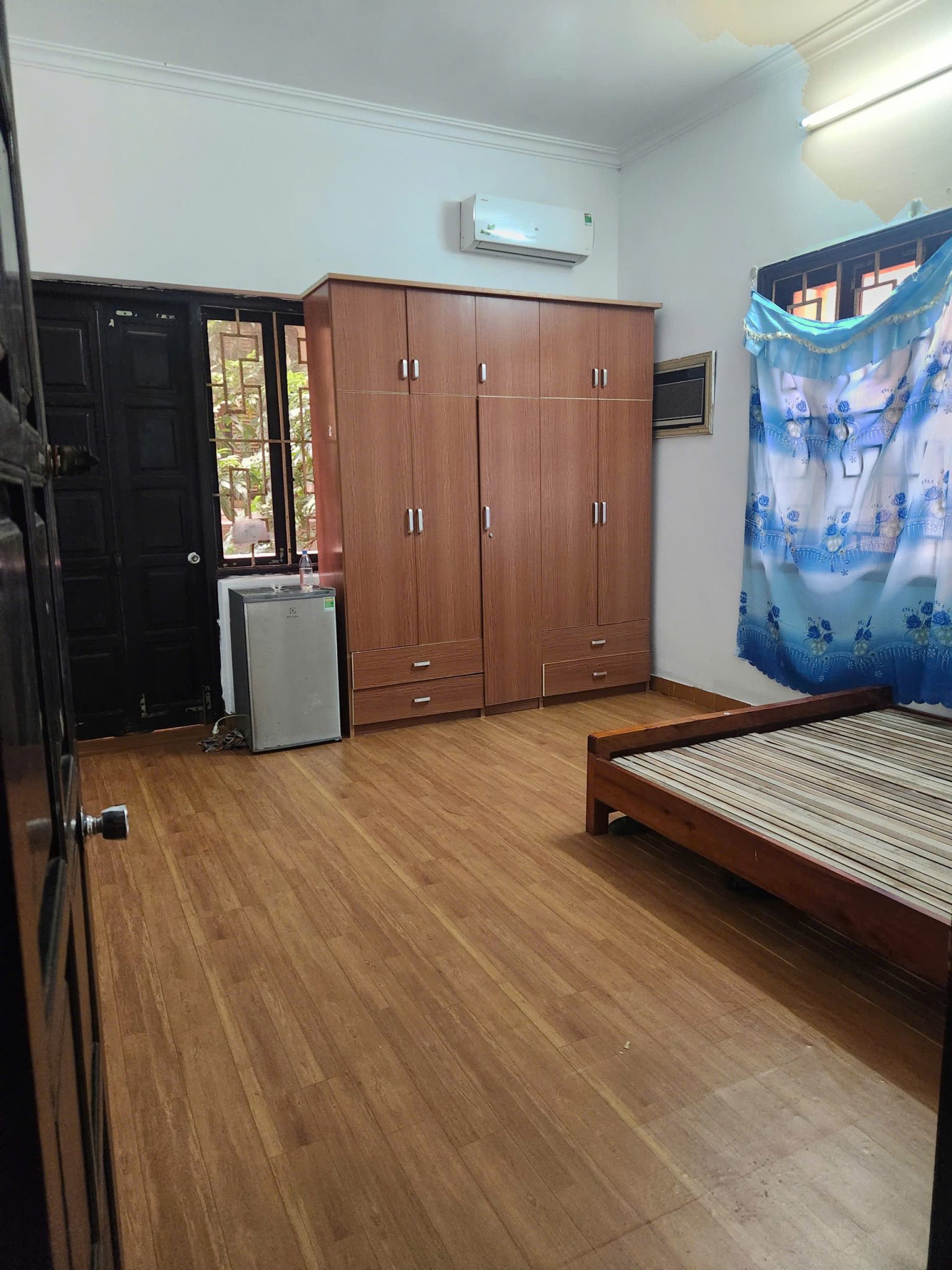 CHO THUÊ PHÒNG TẦNG 2 – VƯƠNG THỪA VŨ (GẦN NGÃ TƯ SỞ)