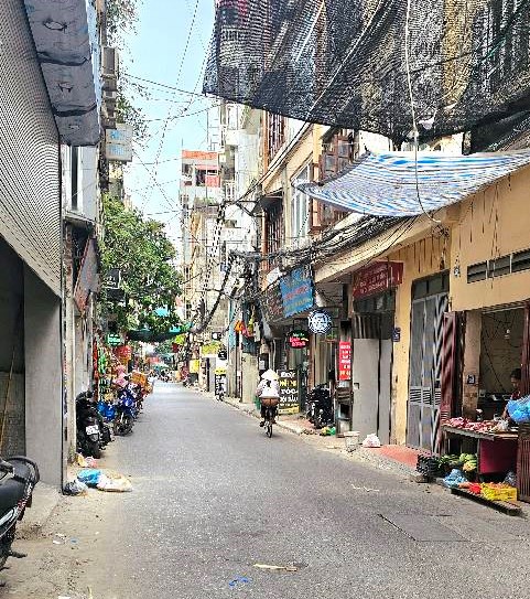 Bán nhà Kim Giang, Hoàng Mai, 6 tầng thang máy, ô tô qua nhà, 40m2, 10.5 tỷ(CTL)