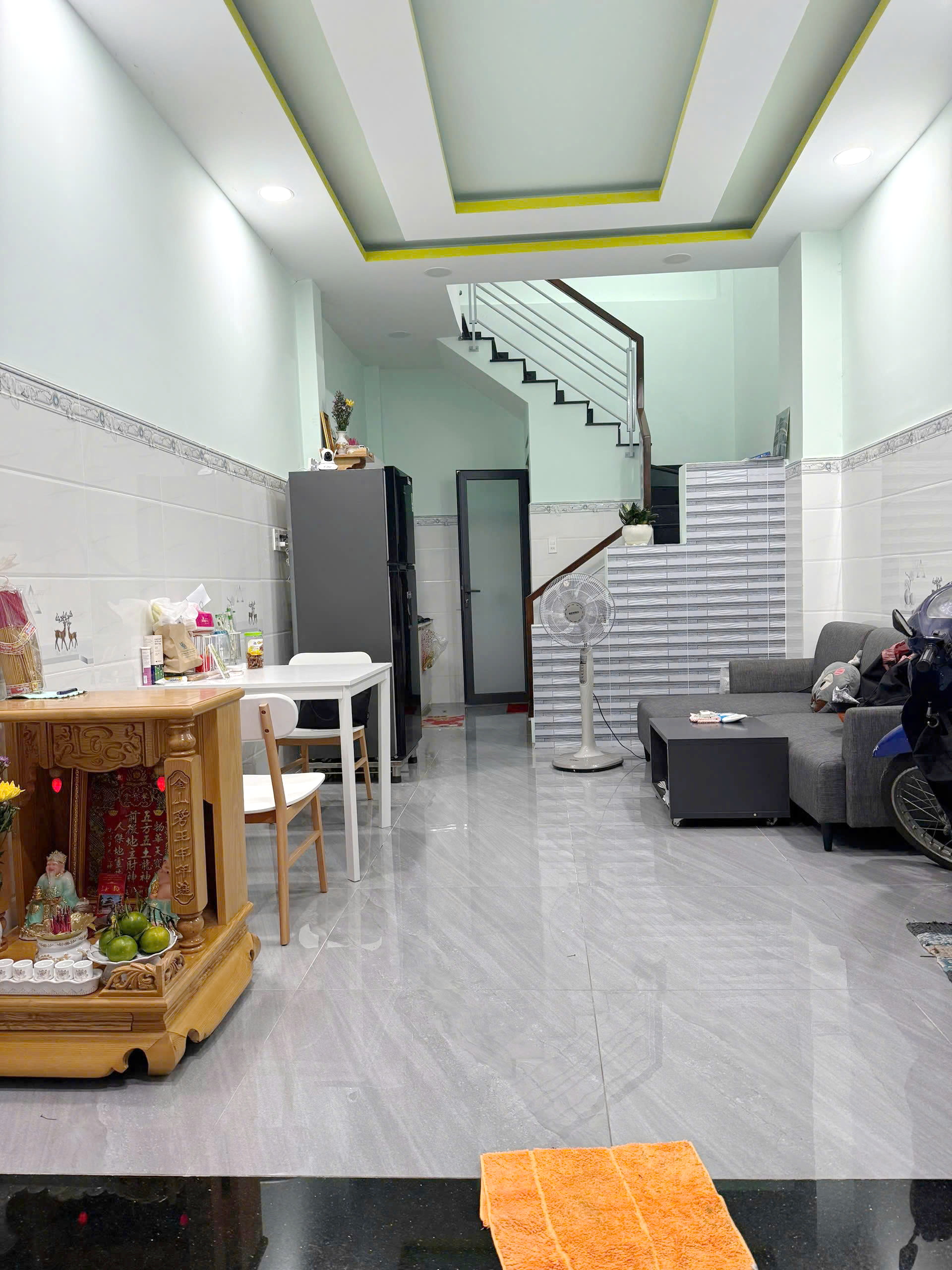 Nhà mới 2lầu/ST cách MT vài căn Tùng Thiện Vương P12Q8