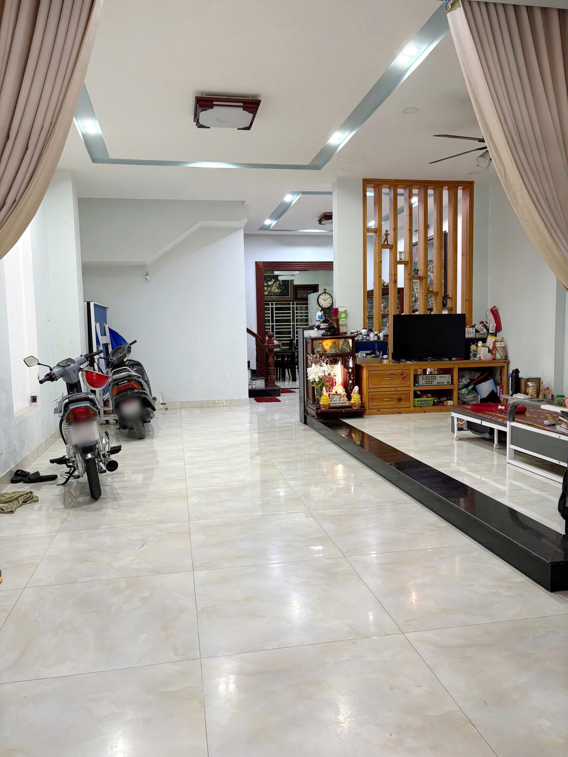 Bán biệt thự MT Phạm Nhữ Tăng ( Cao Lỗ ) P4 Q8