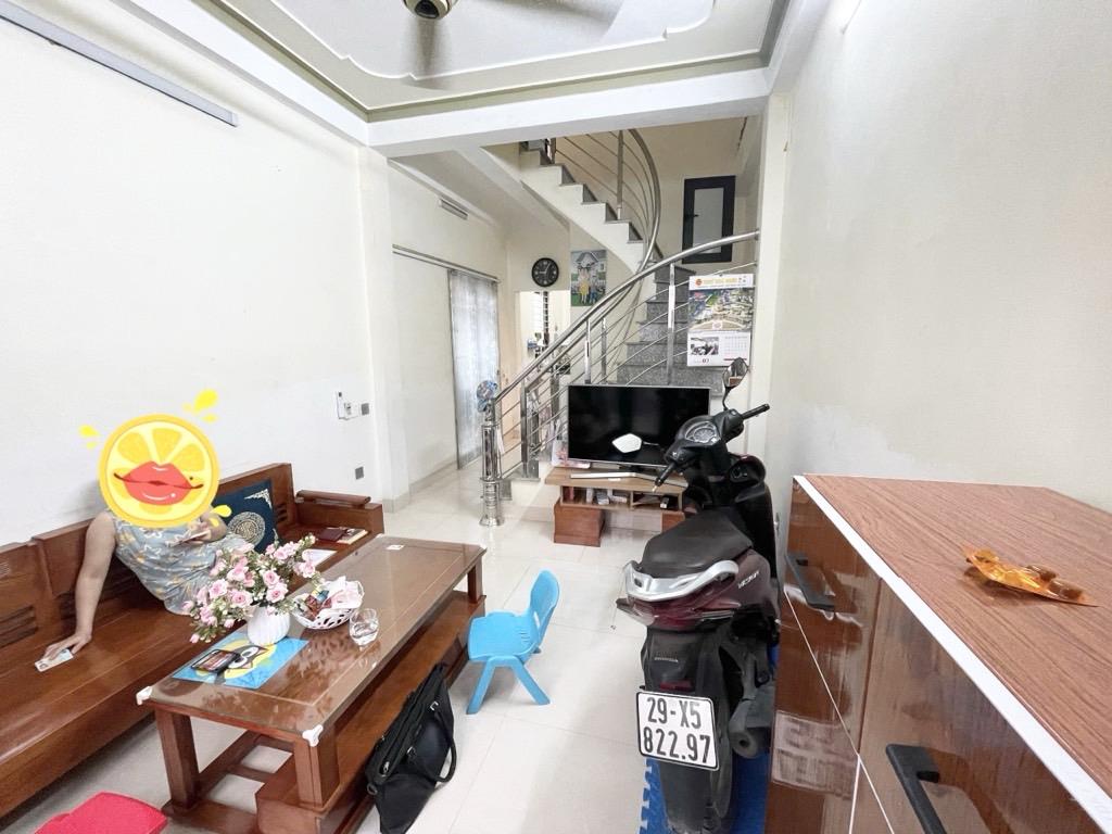 Bán nhà Cổ Nhuế 34m2, 5 tầng, ngõ thông gần ô tô tránh