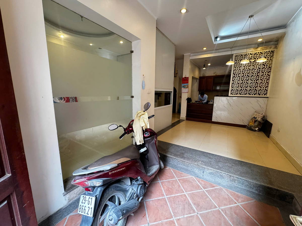 Bán nhà ngõ Đa Sỹ, Hà Đông, 77m2 Sổ đỏ chính chủ, giá 9.2 tỷ. LH: 0975235116