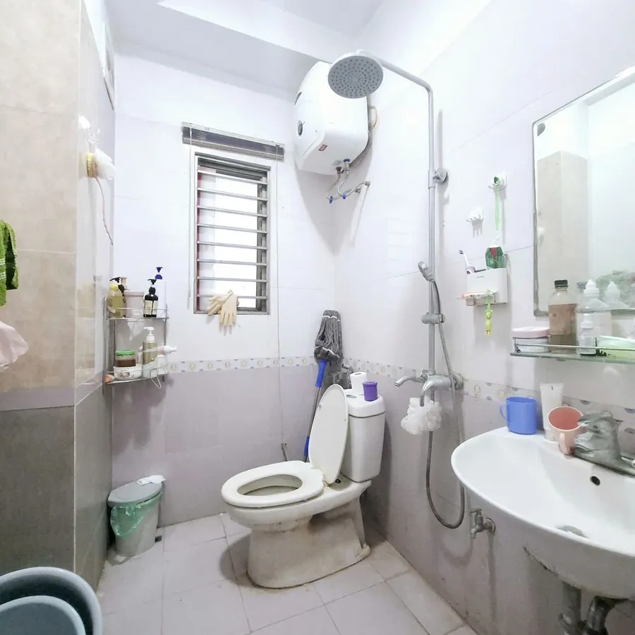 NHÀ ĐẸP DÂN XÂY Phố Bồ Đề 35m2 X 5 Tầng MT 4.5M 7.5 Tỷ Long Biên Hà Nội.