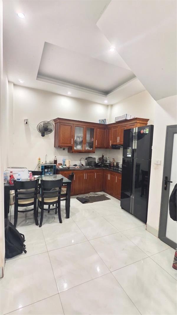 Bán nhà 38m2, 5 tầng, Văn Tiến Dũng, ô tô đỗ cửa